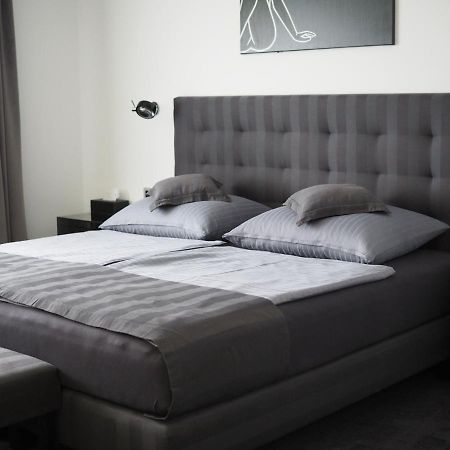 Apartman Grey Прага Екстериор снимка